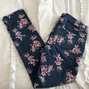 Aeropostale Floral Print Skinny Jeans